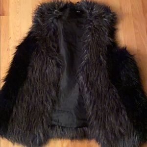 h&m fur vest